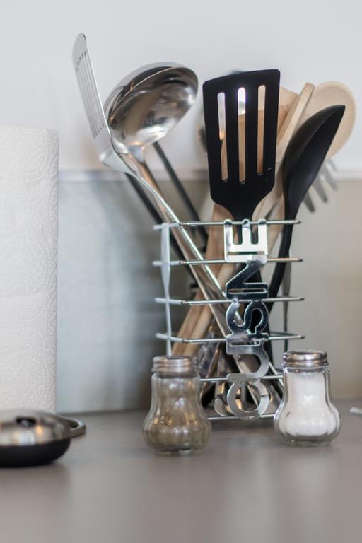 Sweethome Dijon - Black & White Bagian luar foto